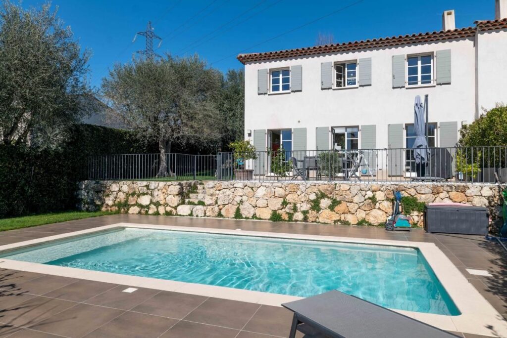 VENTE Terrain/Terre de 408m²  à Rognes