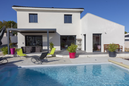 EXCEPTIONNEL A GIGNAC LA NERTHE QUARTIER HAMEAU DE LAURE